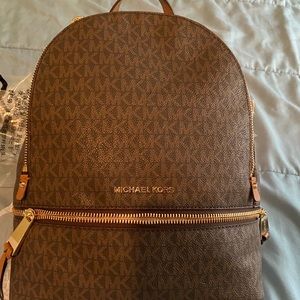 Michael kors rhea medium backpack